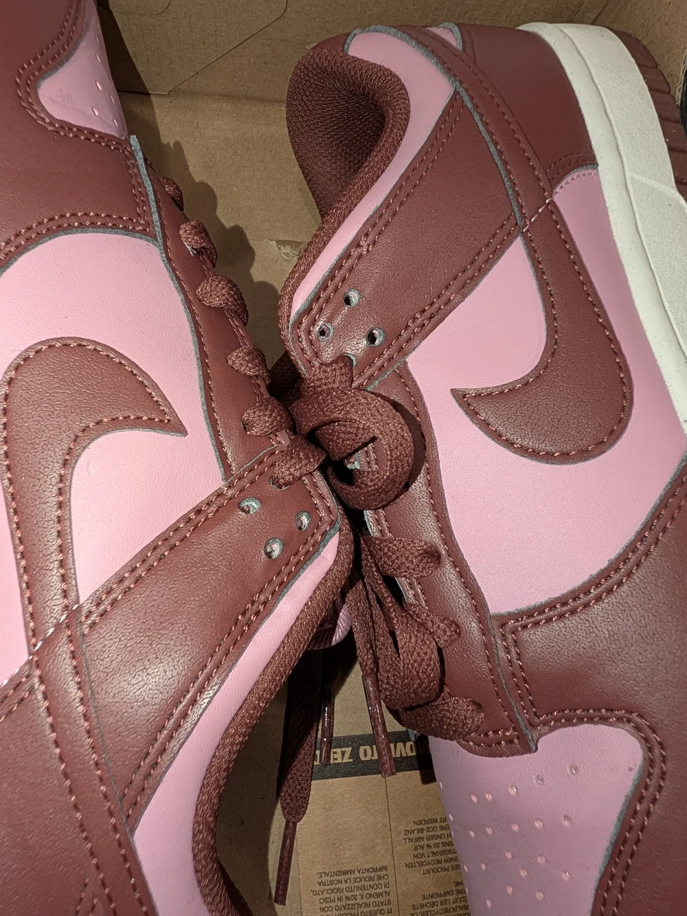 Nike classic low